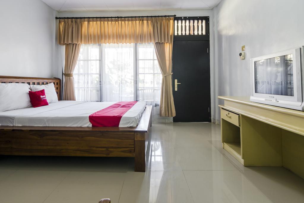 Reddoorz @ Poppies Lane 1 Hotell Kuta Lombok Exteriör bild